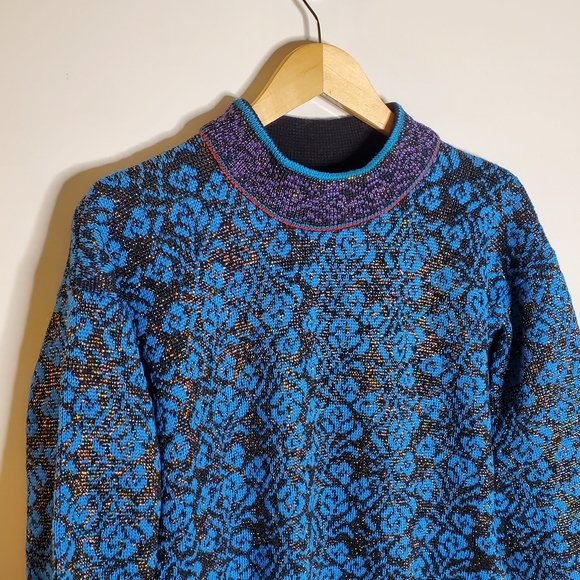 Demetre Vintage Blue and purple Pull over ladies Blossom Wool blend Sweater - Picture 2 of 9
